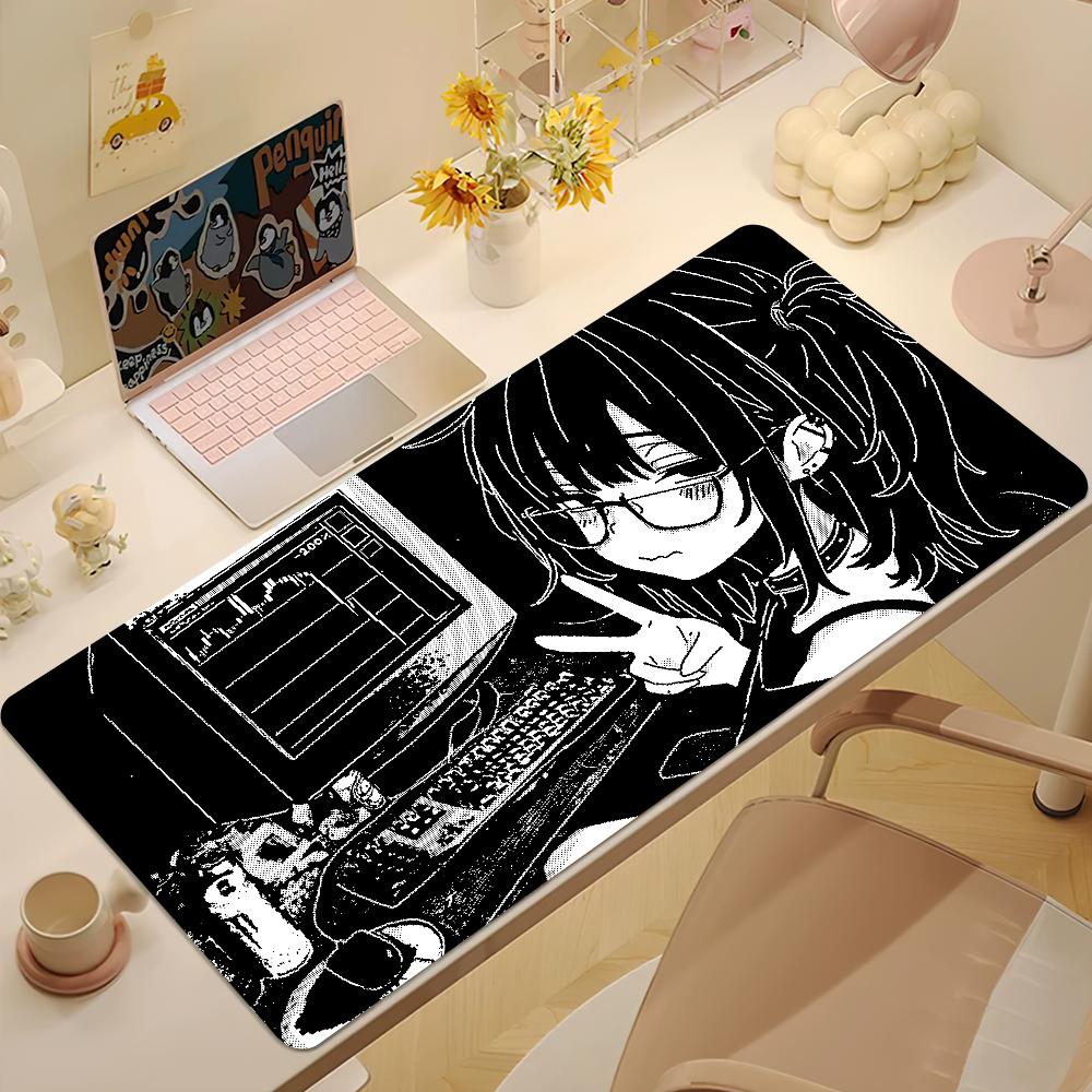 Tappetino Mouse Pixel Girl Anime Y2k Bianco Nero Antiscivolo Spesso Cuscino per Studente Ampio per Scrittura Gaming Bordo Bloccato Ufficio