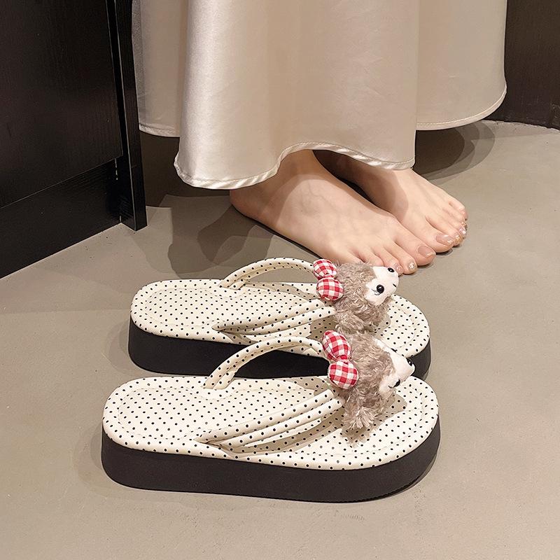 Summer new European and American outer wear polka dot thick-bottomed cool slippers pinched open-toed bear casual versatile women's flip-flops