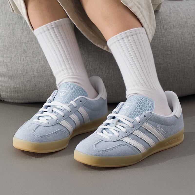 Adidas Women s JQ7009 Low-Top Skateboard Shoes 38.5