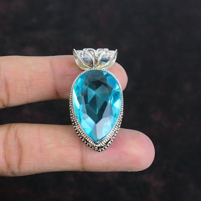 Gefasster Schweizer Blautopas Anhänger Vintage Edelstein Anhänger 925 Sterling Silber Anhänger Handgefertigter Schmuck Verlobungsgeschenke Statement Anhänger