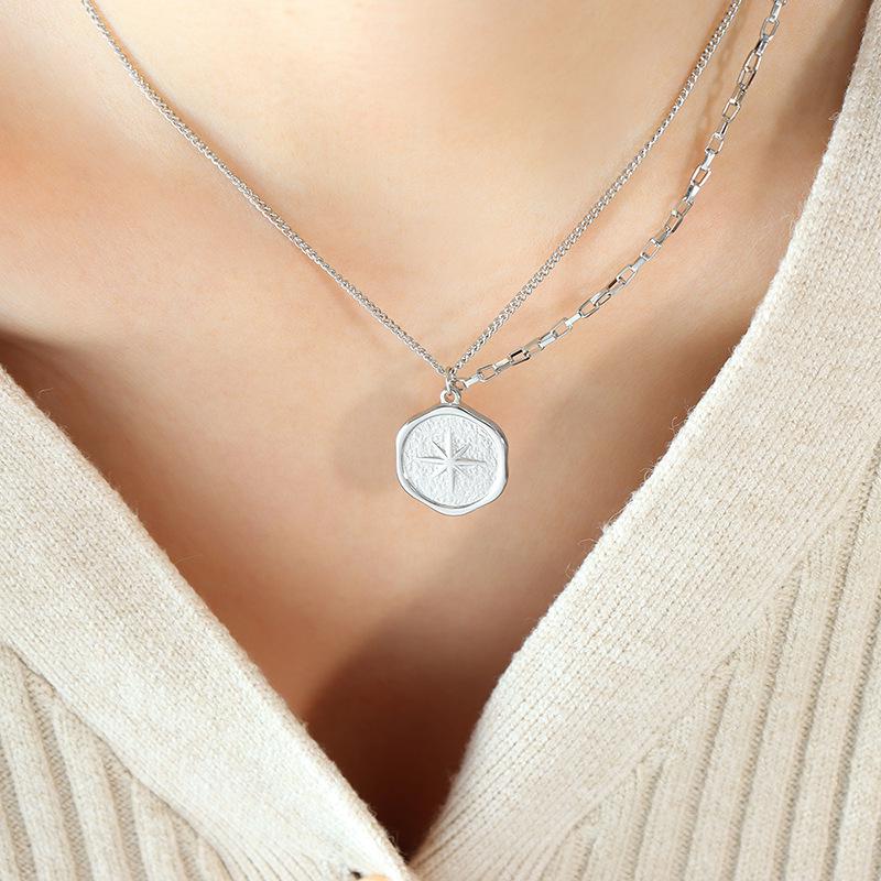 French Niche Eight-Pointed Star Pendant Necklace, Double Chain, 18K Gold-Plated Titanium Steel Clavicle Chain Jewelry P574