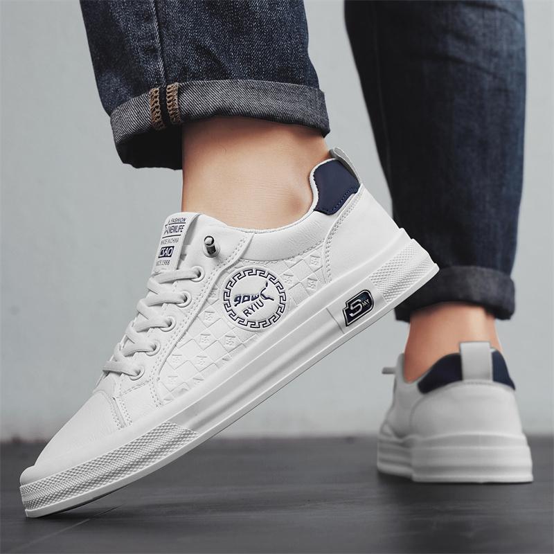 New large-sized men's casual sports shoes, thick-soled comfortable men's sneakers hiking fashionable men's punk shoes, loafers