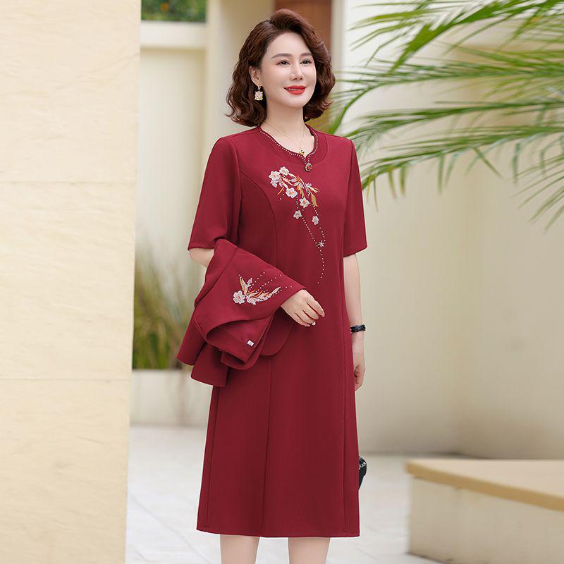 

Elegant Embroidered Two-Piece Spring Dress Set with Coat for Mother s Wedding Banquet 2XL【105-120 lbs】