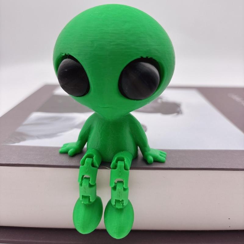 3D Printed Astronaut Alien Statue Ornaments, Unique Space Science Fiction Designed Movable Aliens, Astronaut Party Decorations