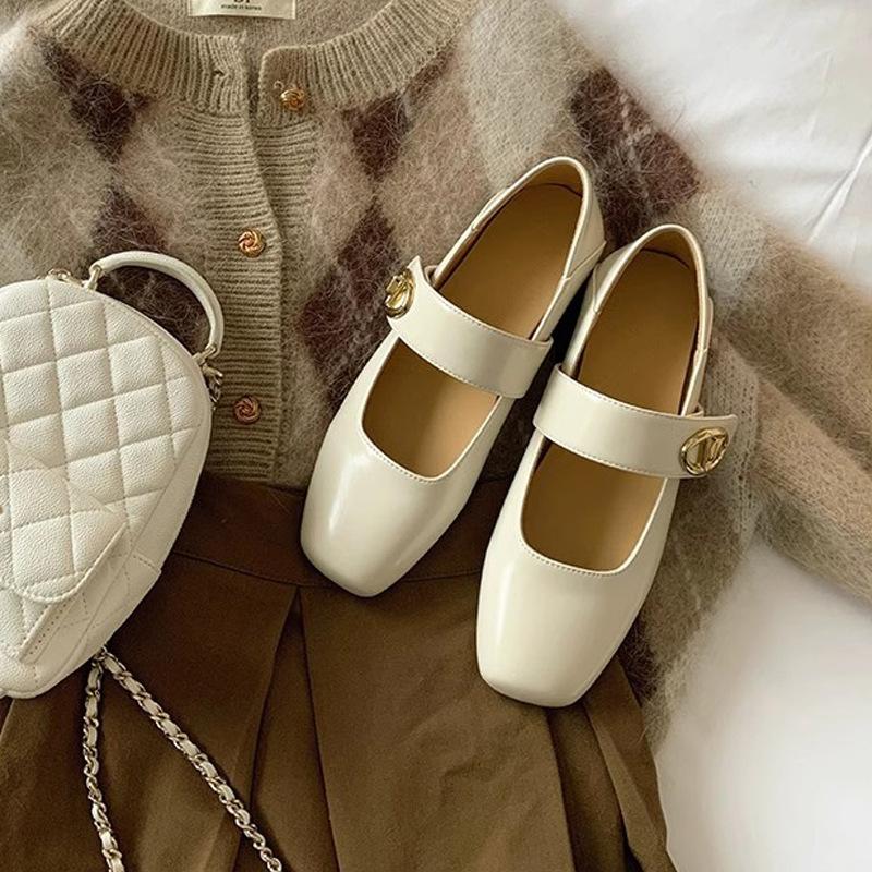 

Grape mother of the same style~ 2025 autumn new square head with Velcro Mary Jane shallow mouth flat shoes 40