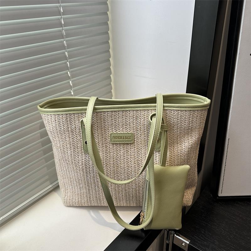 Woven women's bags are popular in summer, new fashionable one-shoulder underarm bags, large-capacity versatile portable tote bags for women