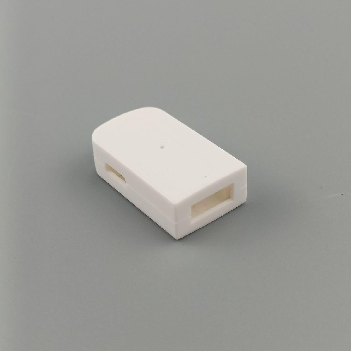 

Многофункциональный переключатель Type-C на USB «три в одном» с корпусом-усилителем мощности белый