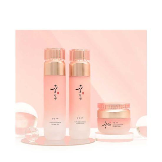 Coreana Gungsulyeon Yoonseol 3-Piece Skincare Set – Toner, Emulsion & Cream Coreana Gungsulyeon Yoonseol 3-Piece Skincare Set