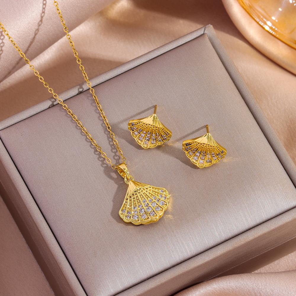 Top Luxury Gold Plated Copper Pendant Necklaces Earrings For Women Trendy Fashion Female Jewelry Set Girls Clavicle Chain