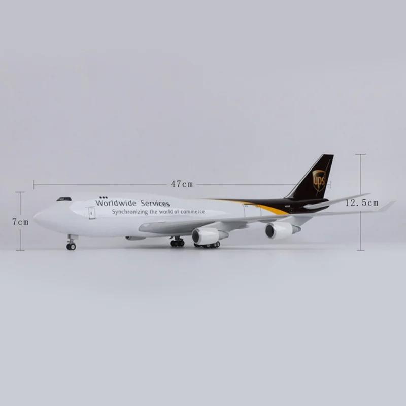 1/150 Scale B747 UPS Aircraft Model Civil Aviation Cargo Resin Diecast Airplanes W Light and Wheel for Collection Display
