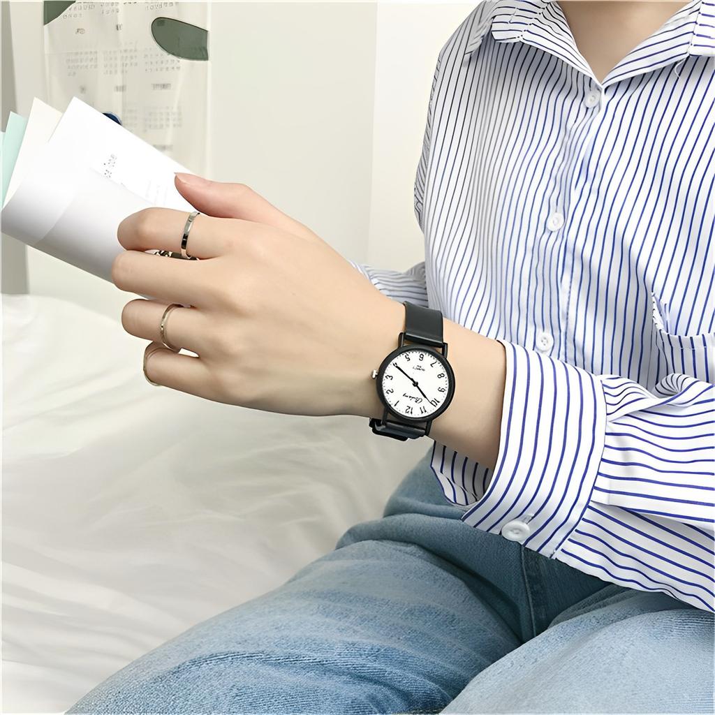 Minimalistischer Stil Jugend Uhr Männlich und Weiblich Schüler Lässig Mori Mittelschüler Schwarz und Weiß Paar Uhr