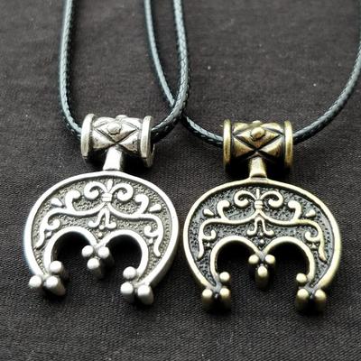 Collana con Ciondolo Luna Crescente Retro Vichingo Nordico - Gioielli con Fascino Slavo Antico Argento da Donna