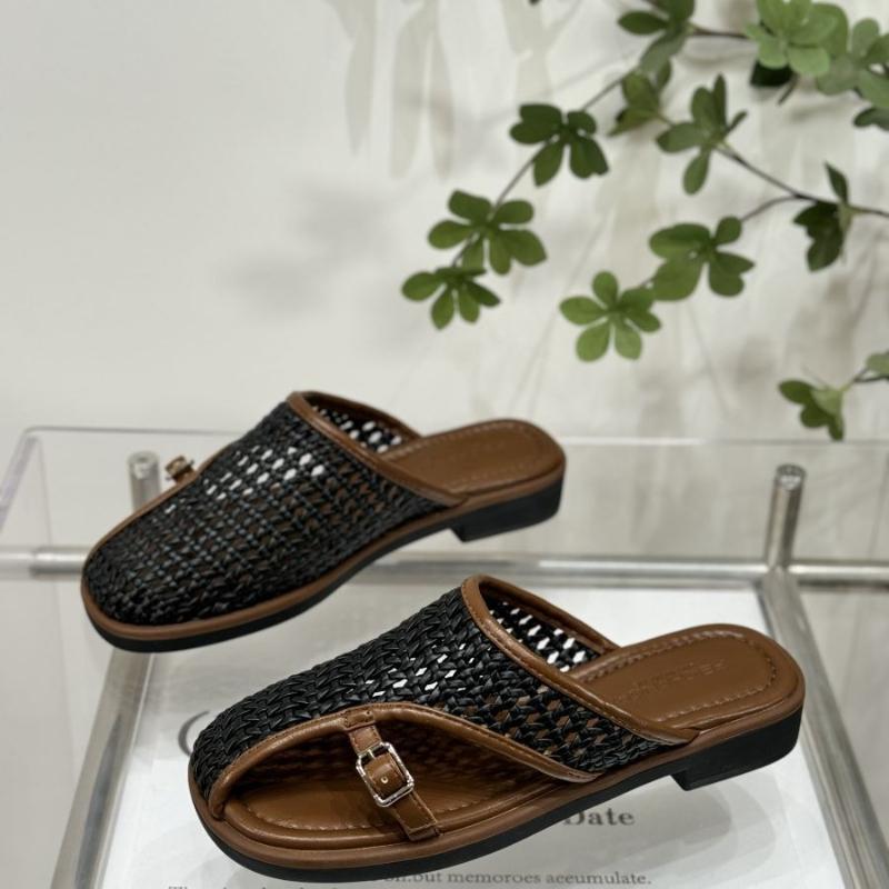 Retro new Chinese weaving sandal slippers female summer outside wear hitchhiking flat bottom hollow out Baotou half drag