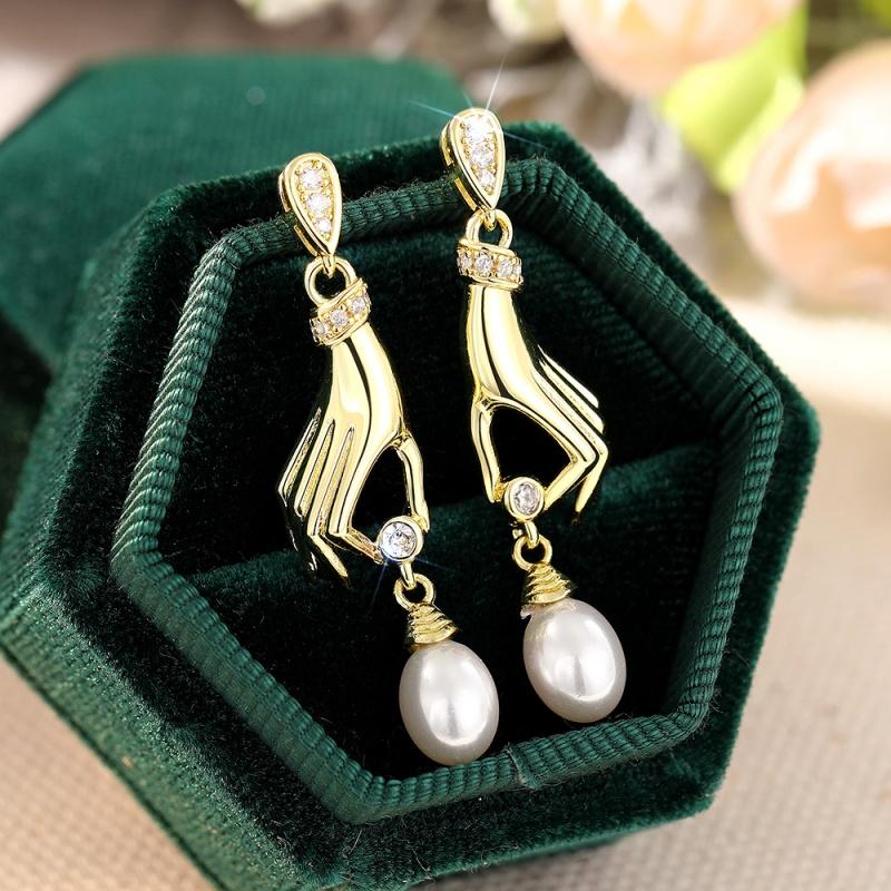 Huitan Special Hands Design Women Imitation Pearl Drop Earrings Luxury Wedding Lady Accessories Inlaid Shiny CZ Trendy JewelryGood product