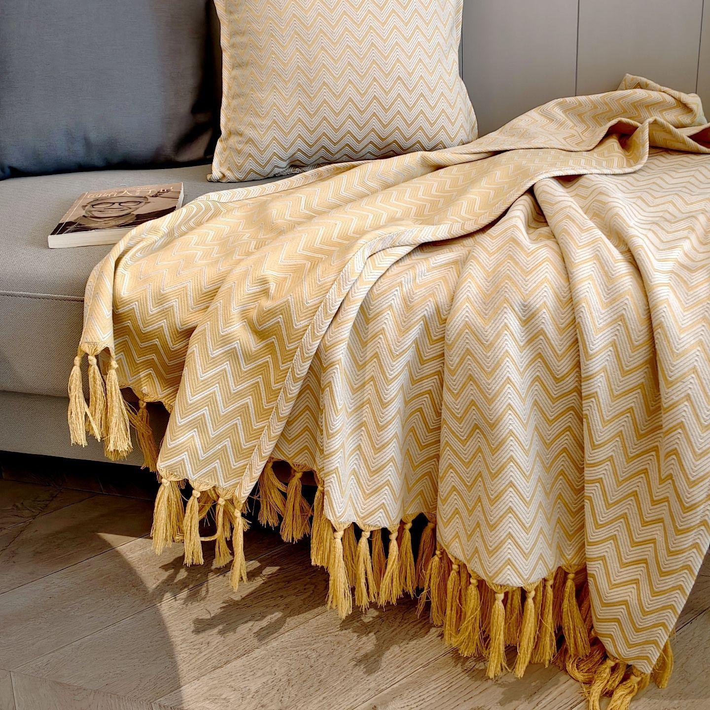 

Double Sided Bed Flag with Tassels Homestay Bed Runner Skin Friendly Soft Sleeping Blanket Home Decorat Sofa Knitted Scarf Multi-scenario Application 45x45cm pillowcase 1pcs