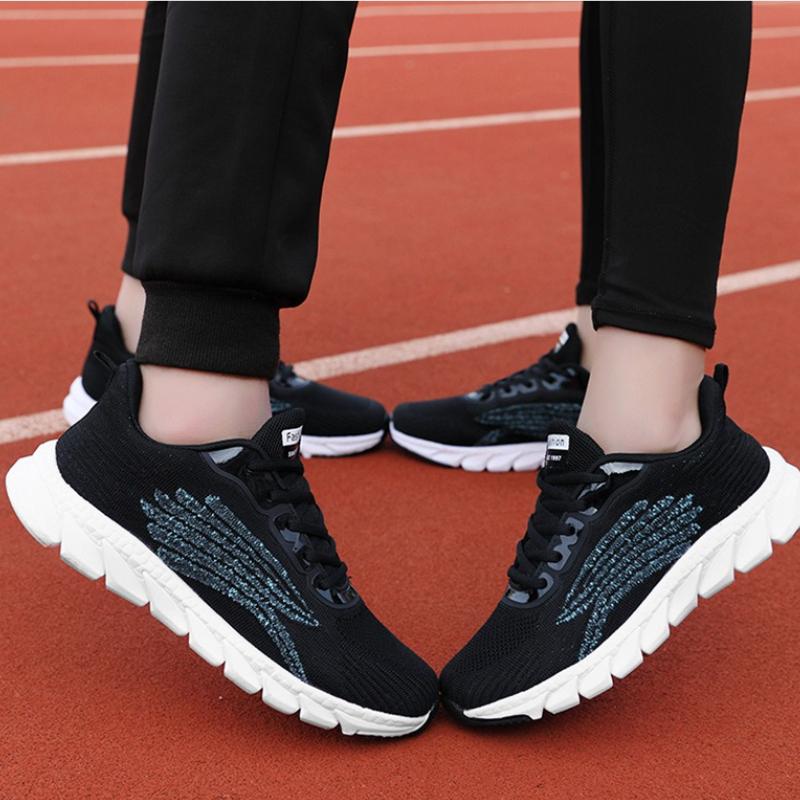Breathable Mesh Couple's Running Sports Shoes Knitted Elastic Casual Sneakers Walking Jogging Outdoor Shoes