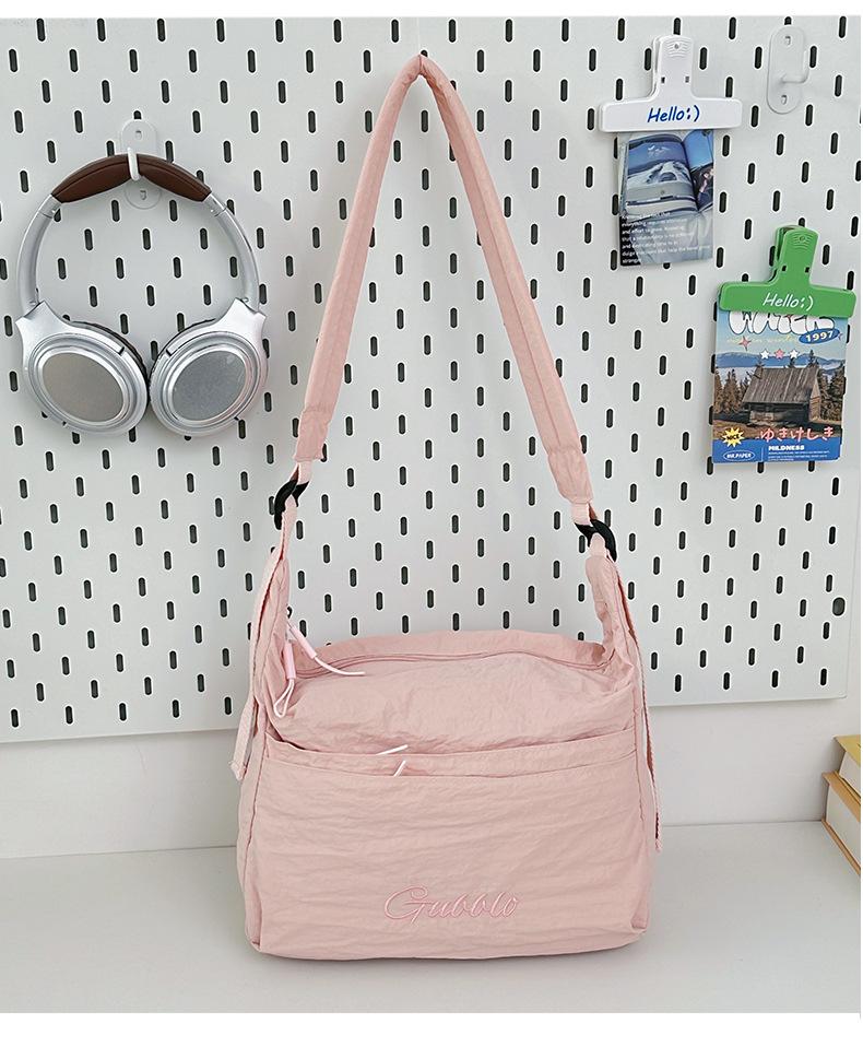 Lightweight Large-Capacity Shoulder Bag Women S Casual Nylon Cloth Commuter Storage Daily Versatile Messenger Bag розовый
