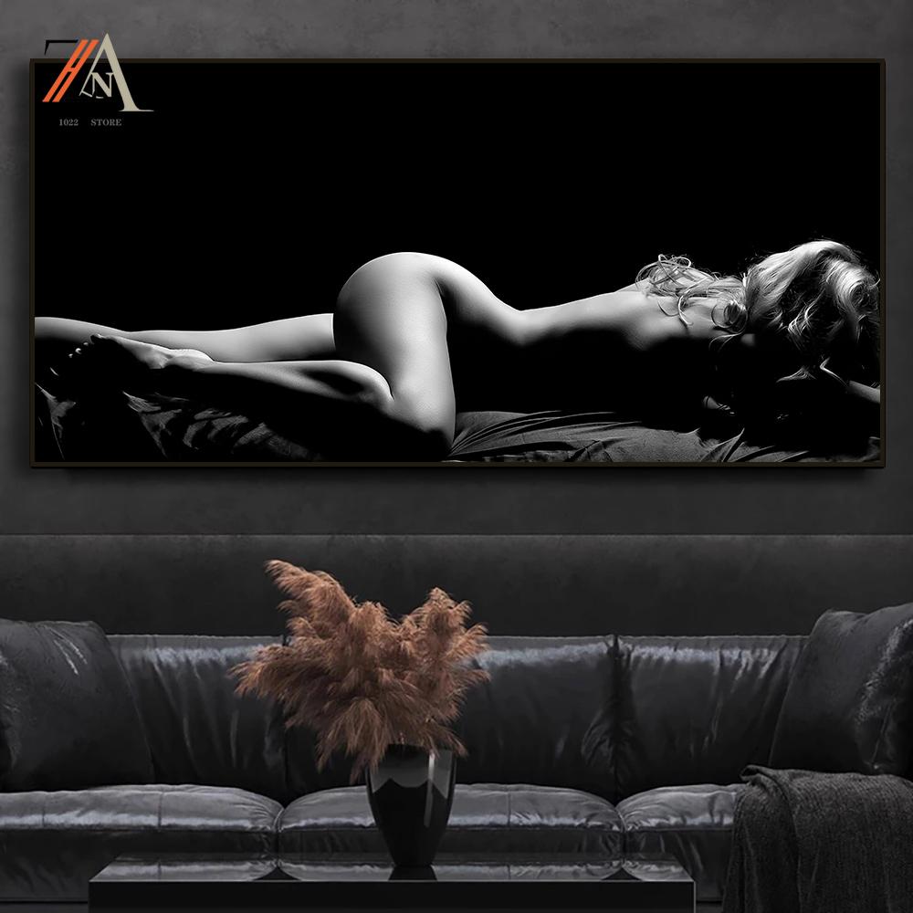 Black and White Nude Body Art Poster HD Print Poster Sexy Woman Sleeping Picture for Living Room Decoration Painting No Frame