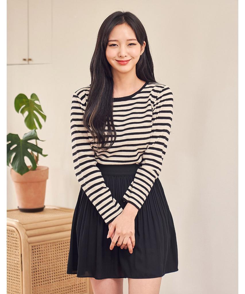 VANAKE Meju Striped Knit_Ob13Knme04Z
