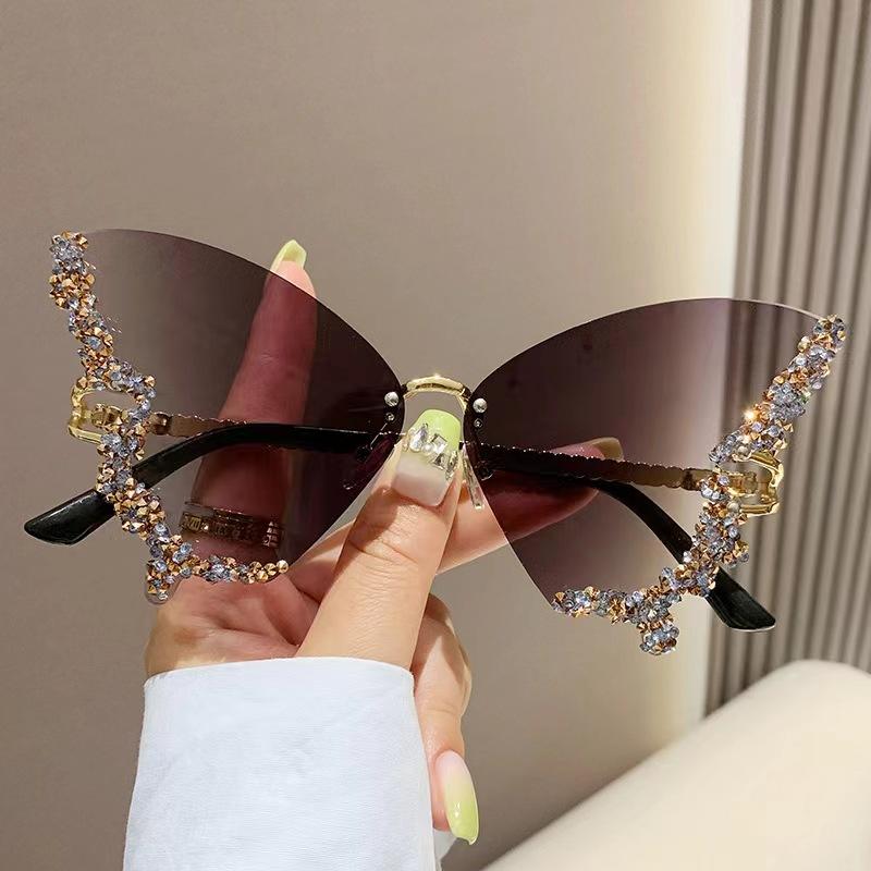 Luxury Diamond Butterfly Sunglasses Women Brand Y2k Vintage Rimless Oversized Sun Glasses Ladies Eyewear Gafas De Sol