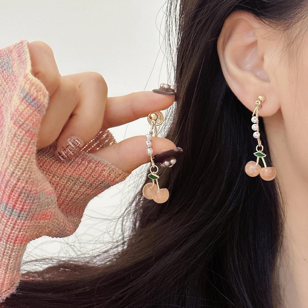 Cercei cu Perle de Cireș pentru Femei 2023: La modă, de ultimă generație, design unic cu clipsuri pentru urechi