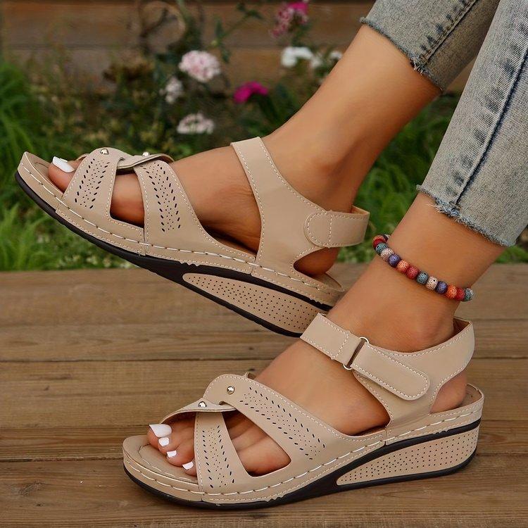 Fashion Low Sandals Woman Leather Shoes Lady 2025 Large Size Suit Female Beige Clogs Wedge Summer Heels Open Toe Low-heeled New Comfort