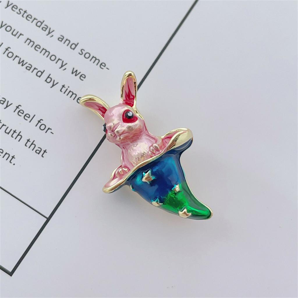 Cartoon Creative Rabbit Brooch with Unique Personality Pin Exquisite Fun Jewelry Accessories Party Birthday Festival Gift Souven