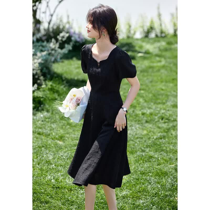 XWI Women s Elegant Textured Seagull Collar Little Black Dress S