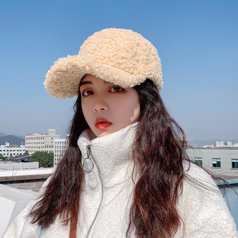 Lamb Wool Hat Women's Autumn and Winter Cap Ins Face Small Thickened Warm Baseball Cap Winter