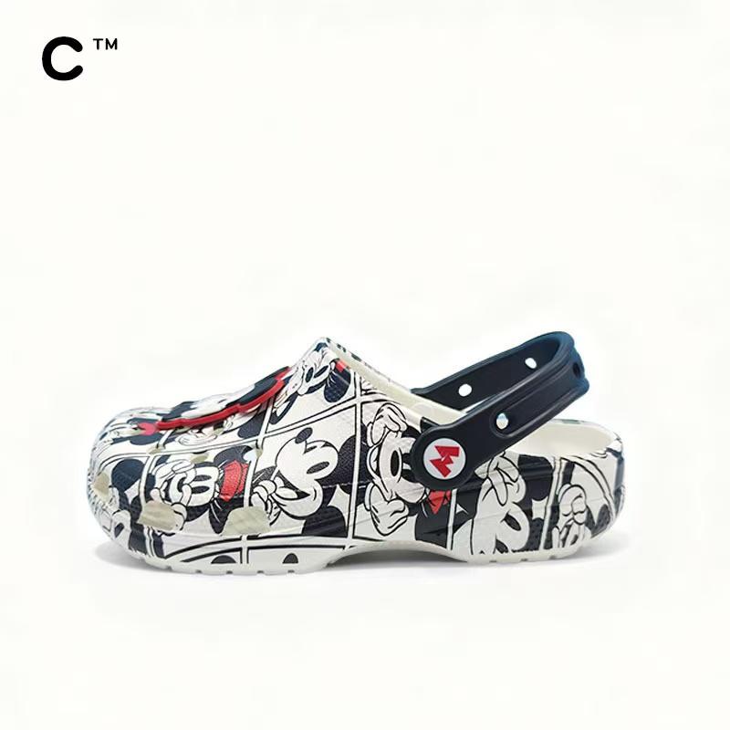 Crocs Classic Mickey and Minnie Kids Shoes Unisex Slippers 36-37(M4W6) чёрный