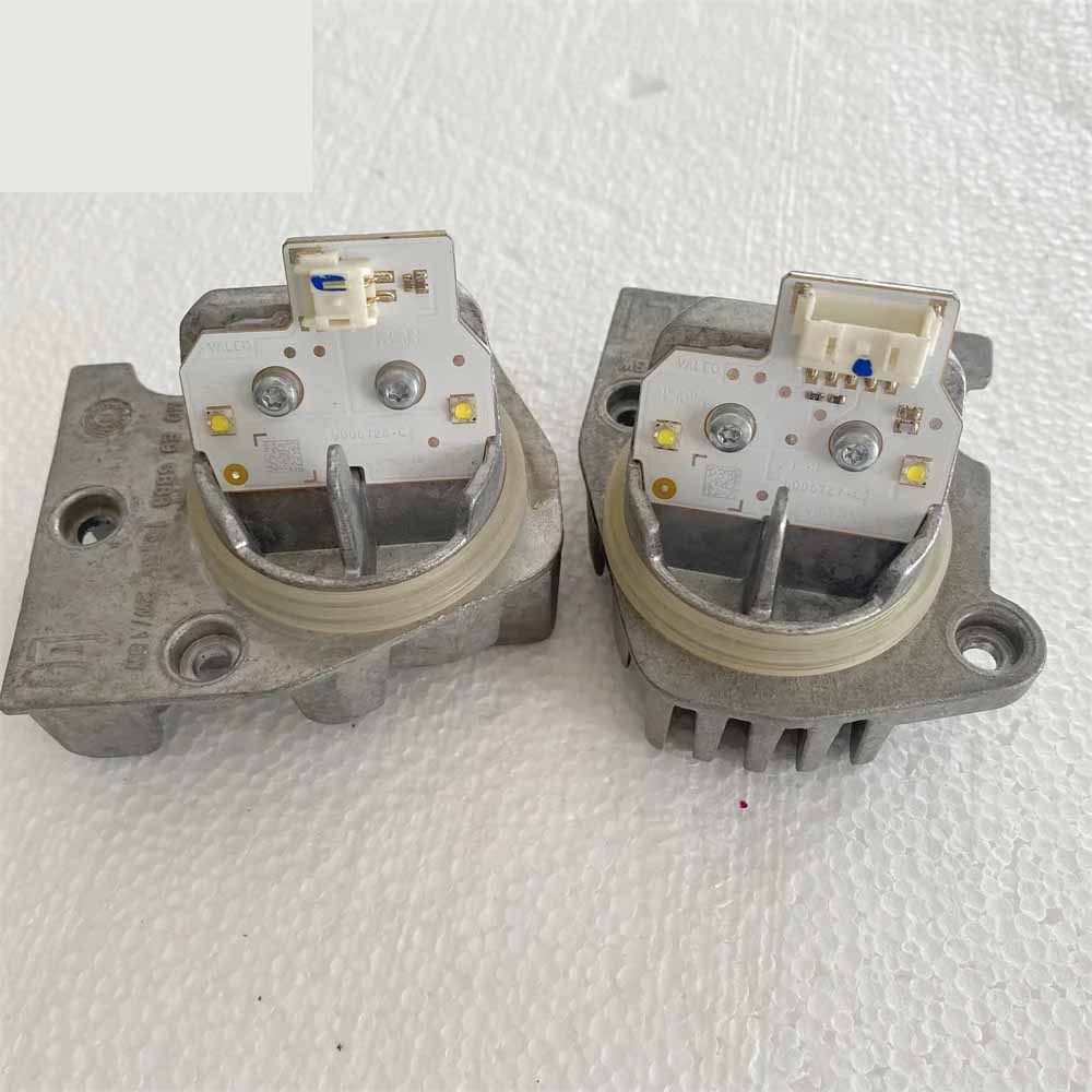 White Light For BMW X1 E84 2012-2015 Headlights DRL Chip Ballast Chip Circuit Board Light Source Board 63117397245 63117397246