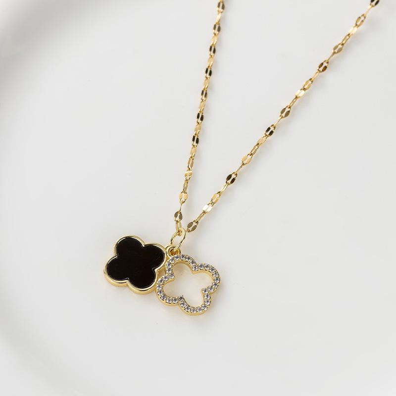 Elegant Four-Leaf Clover Mother-of-Pearl Necklace in Luxurious Titanium Steel for Women чёрный