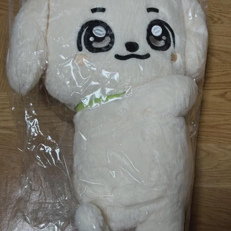 I Sell Ive Minive Kanganji Hug Bags