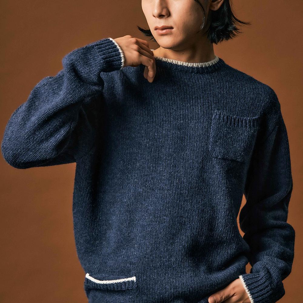 EDWARDMAX Two-Pocket Round Neck Knit (Navy)