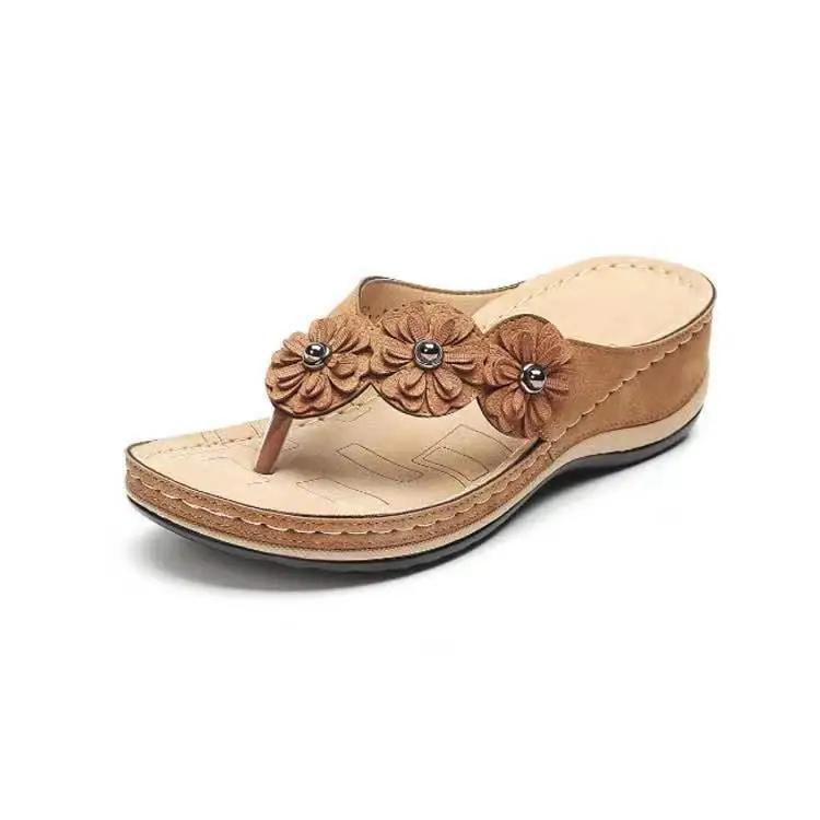Exquisite Damen Keilsandalen mit Blumendekor, lässige Zehensteg-Flip-Flops mit dicker Sohle, bequeme Sommer- und Frühlingssandalen