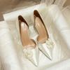 Mode Französische Hochzeitsschuhe Senior Sense 2024 Neu Kamelie High Heels Damen Hochzeitskleid Bankett Rot Brautschuhe