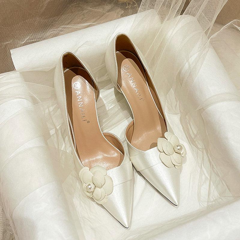 Fashion French Wedding Shoes Senior Sense 2024 New Camellia High Heels Female Wedding Dress Banquet Red Bridal Shoes
