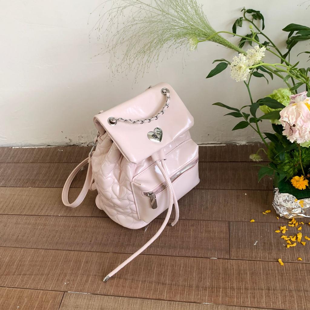 Niche texture backpack bag women's 2025 new student commuter backpack fashionable versatile fashion bucket bag