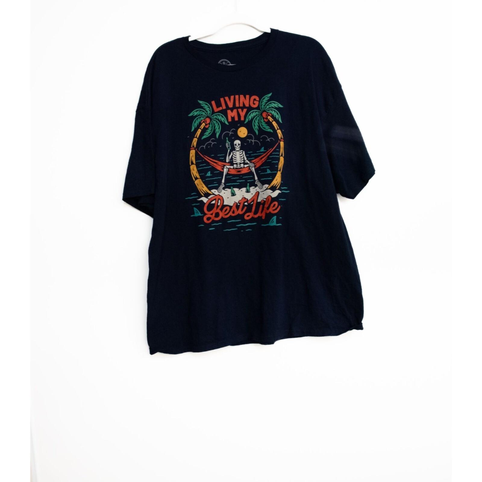 Living My Best Life Graphic T-Shirt L