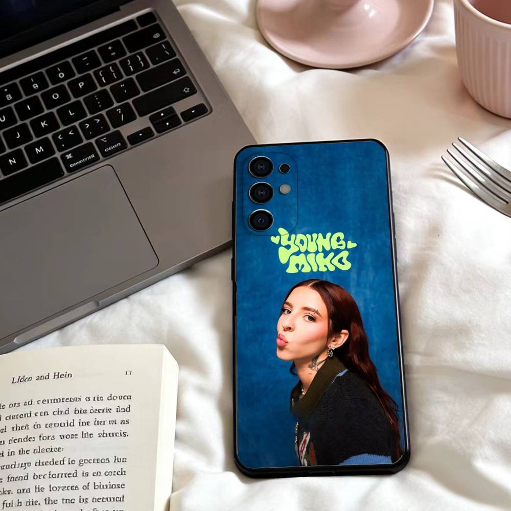 Singer Y-Young Mikos Phone Case For Samsung S25,24,23,22,30,21,10,9,Ultra,Plus,Lite,FE,4,5 G Soft Black Case