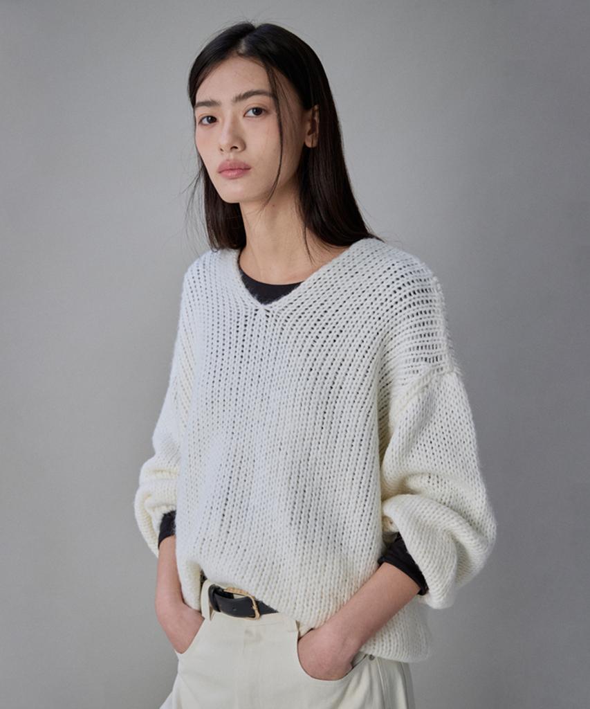 COQUET Coquet Volume V-Neck Knit Sweater Ecru Ivory