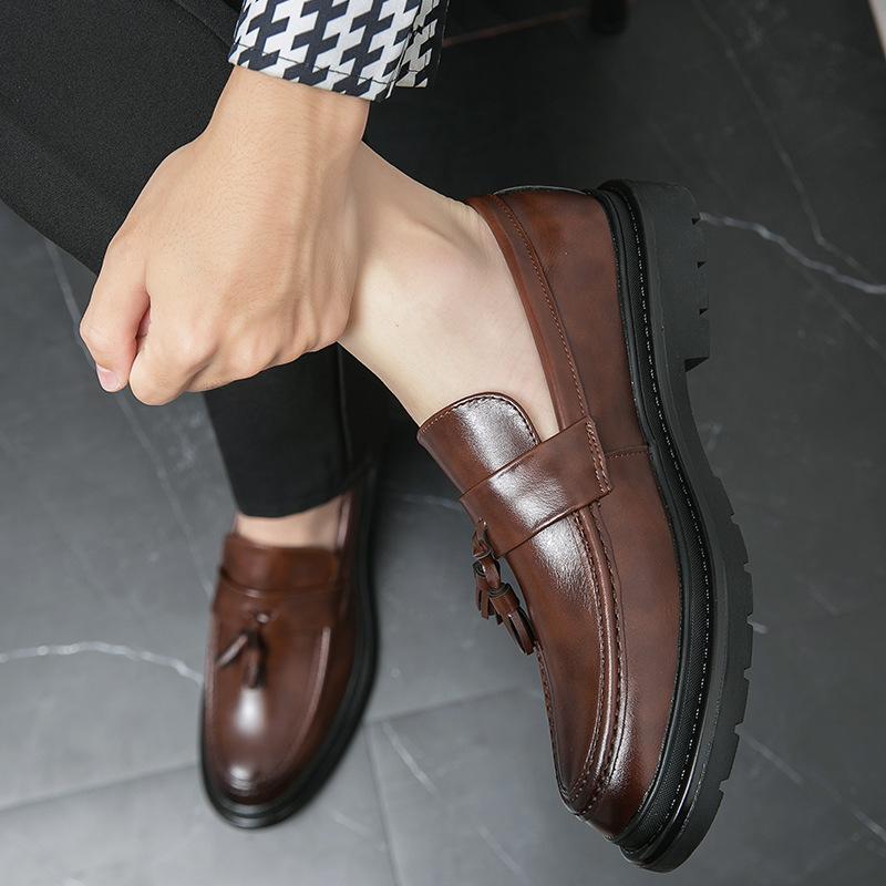 Men's shoes large size new casual leather shoes fashion fringed leather shoes trend foot cover one pedal loafers