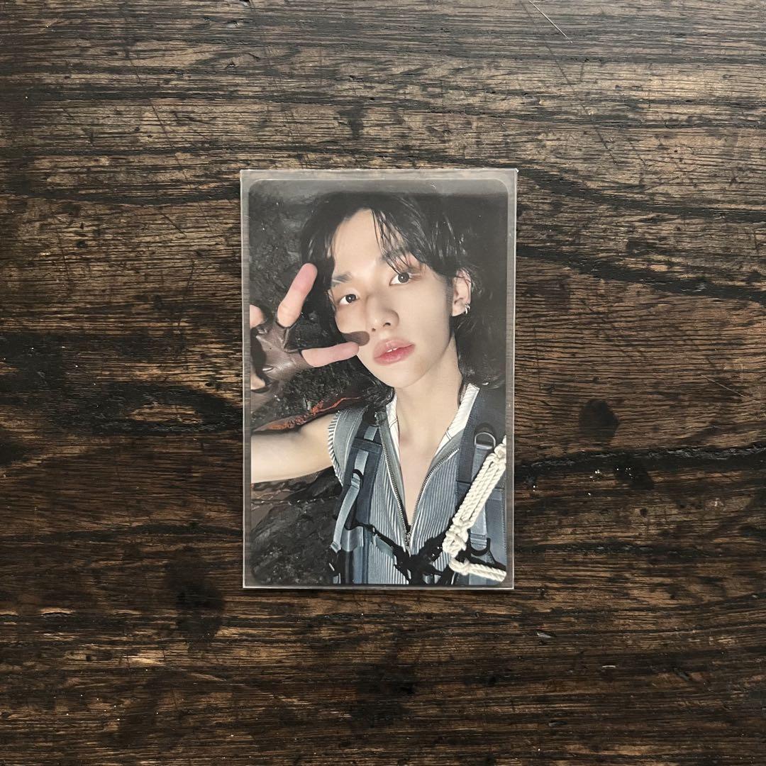 

[USED] Official Rare StrayKids Hyunjin Giant Trading Card