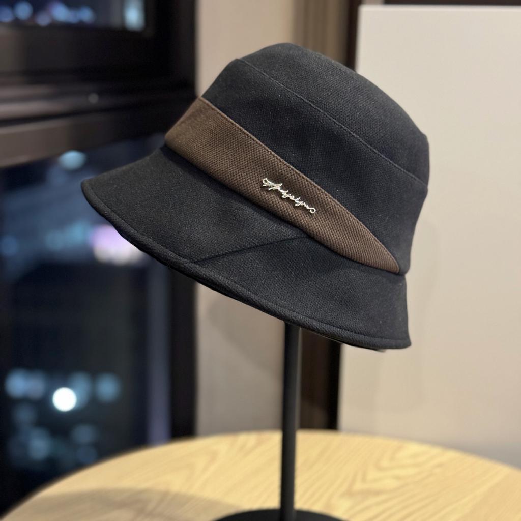 British Retro Woolen Fisherman Hat for Women in Autumn and Winter Elegant and Warm Basin Hat Fashionable and Versatile Showing Face and Trendy