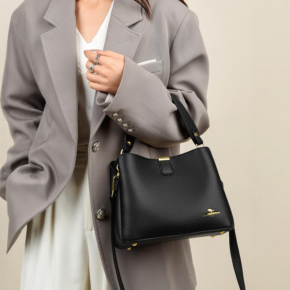 New Fashionable Women's Bag, Casual Crossbody Bag, Korean Version Shoulder Bag, Large Capacity, Simple Temperament, Versatile Handbag