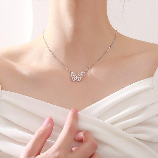 Sterling Tone Butterfly Necklaces Shiny Zircon Stone Clavicle Chain Pendant Necklace Women Jewelry Event Gathering Souvenir GiftTrendy