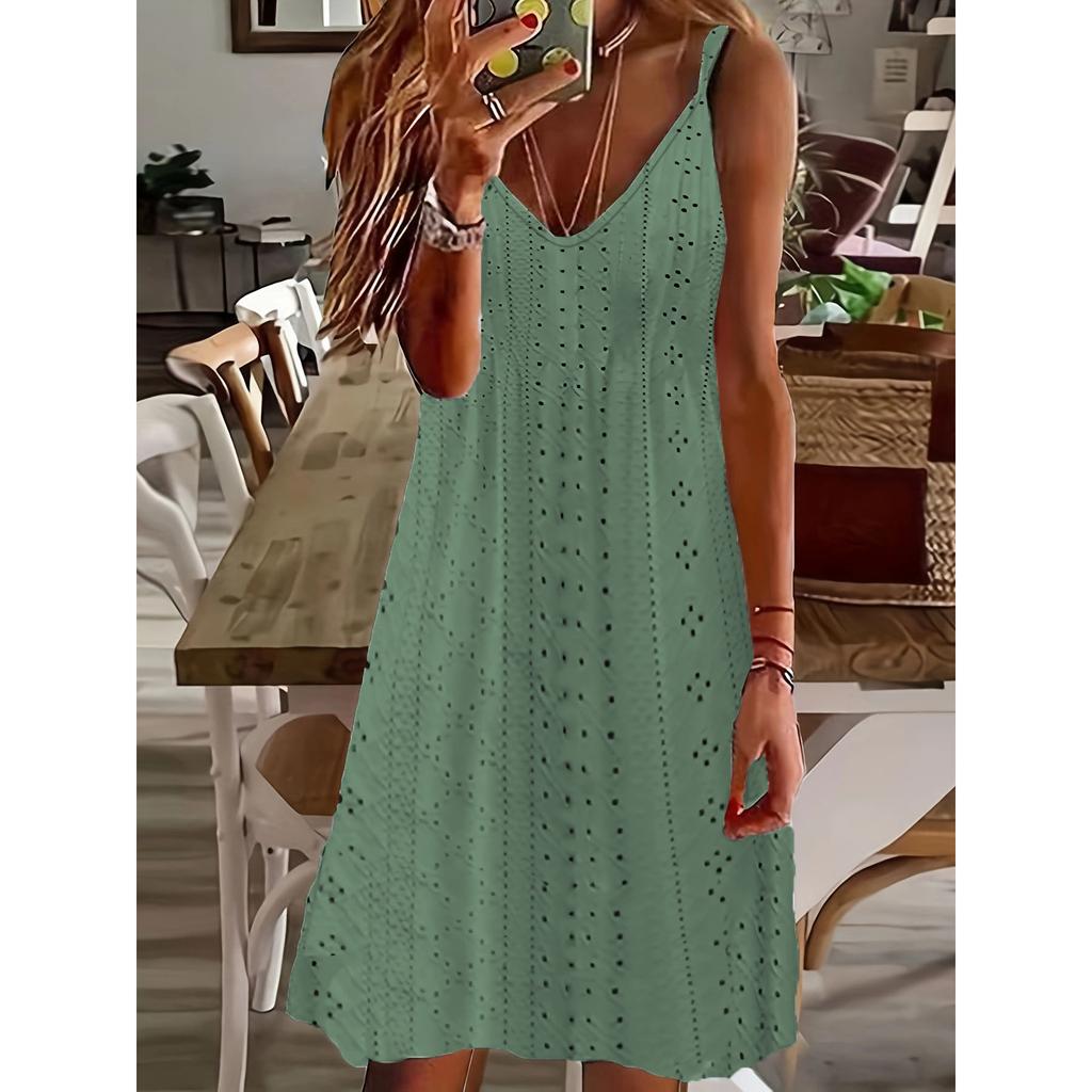 Europe and The United States Plus Size Women's Summer Cutout Jacquard V-Neck Strap Solid Color Dress
