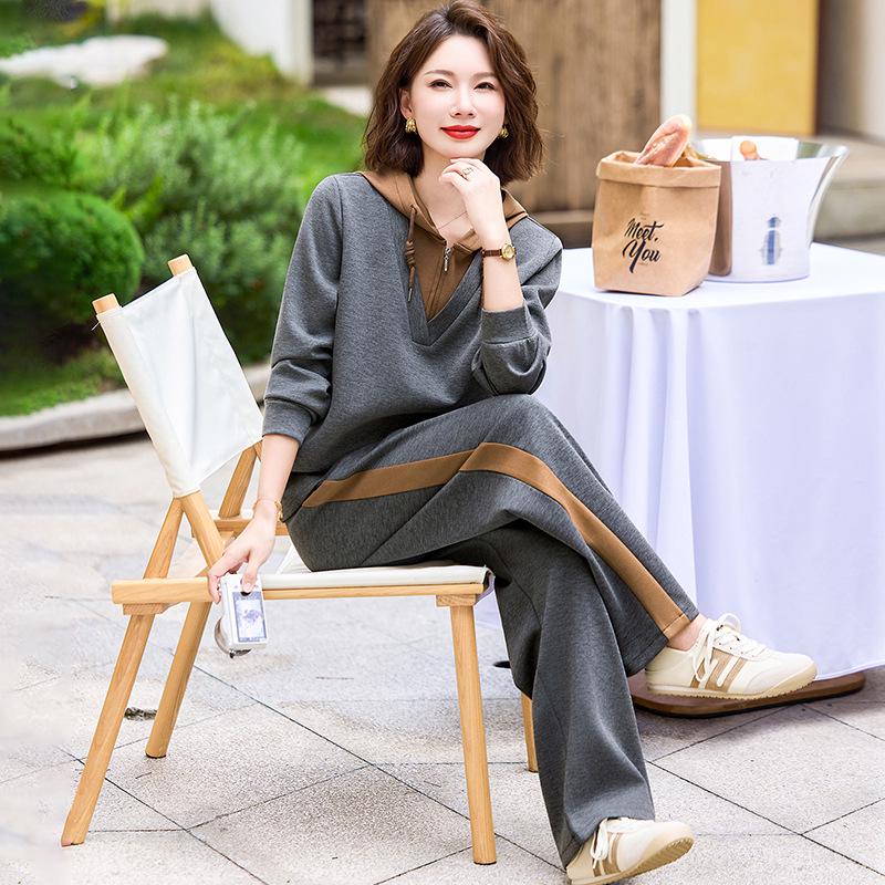 

Mom s Casual Hoodie Set: Stylish 40s-50s Middle-Aged Women s Autumn Two-Piece Spring Sportswear. 5XL (suggested for 155-170 jin) сірий колір
