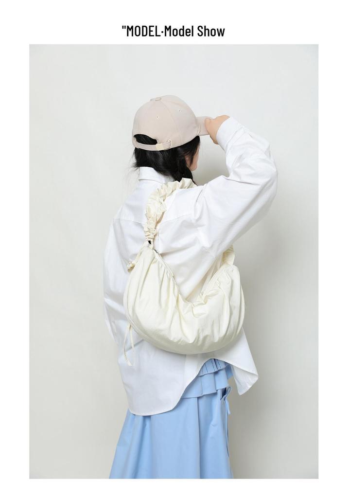 Gefaltete Wolken Koreanische Nischen Crossbody-Tragetasche, Große Kapazität Damen Knödeltasche