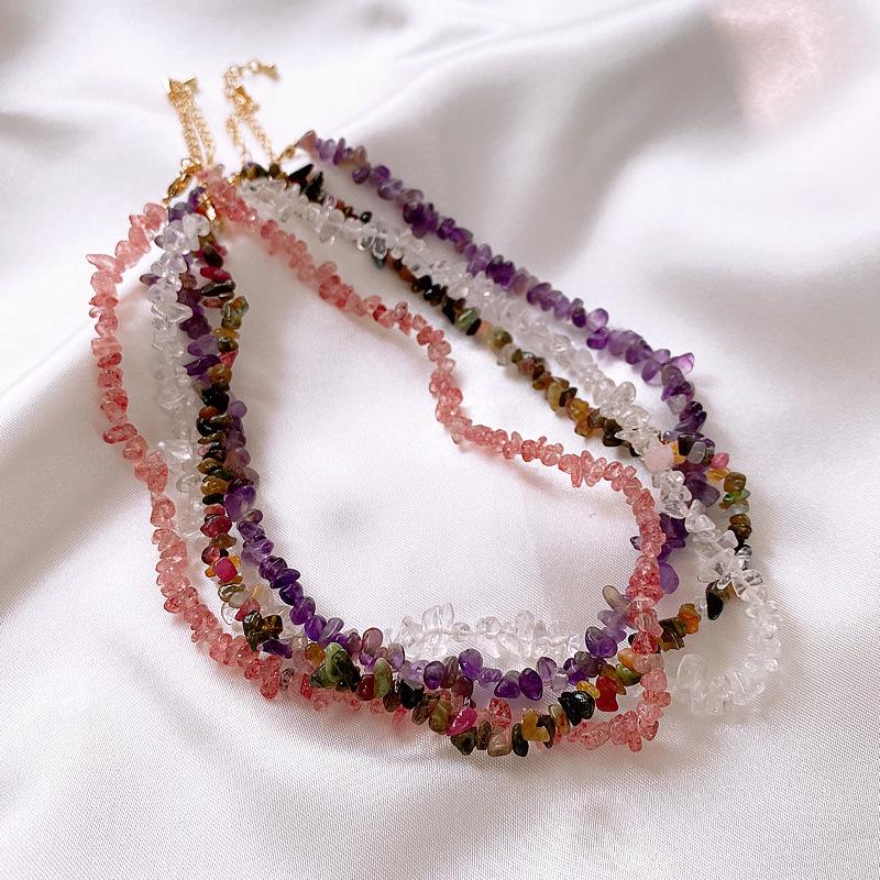 

Irregular Crystal Choker Necklace - Elegant Design for Women